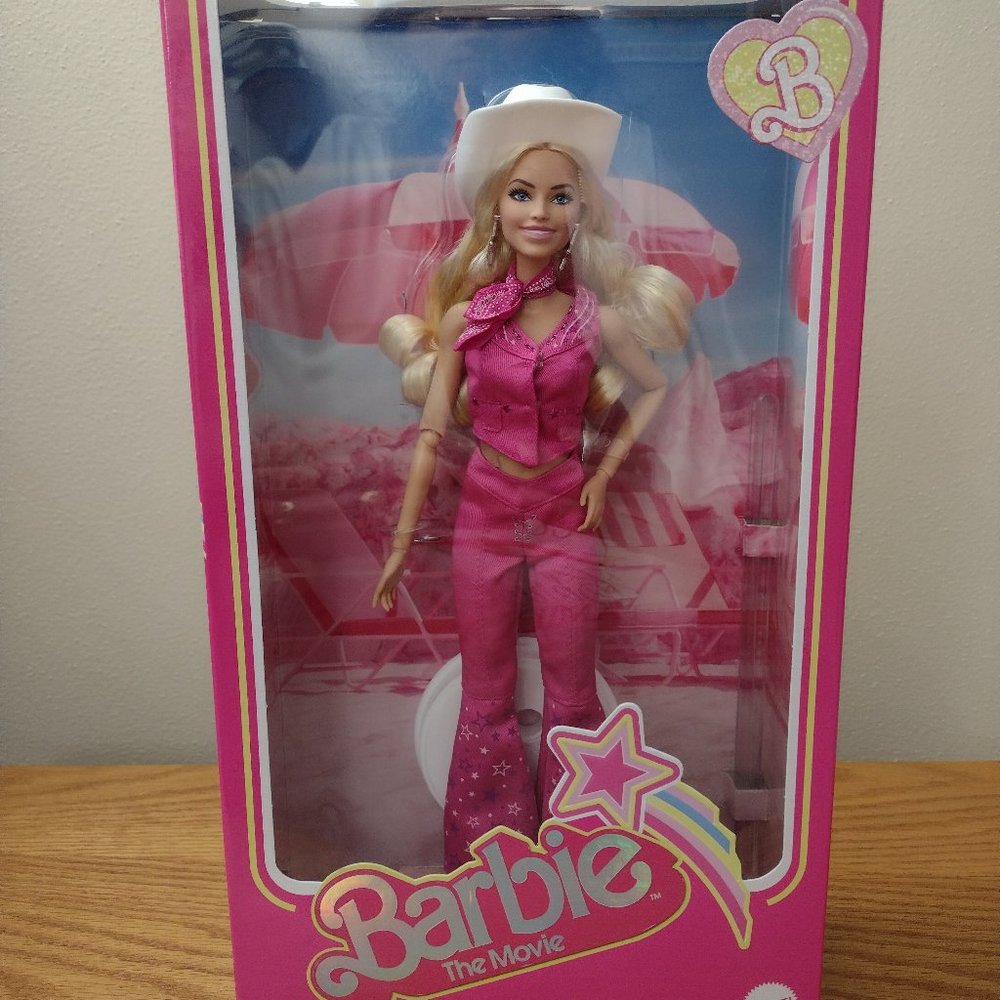 Mattel Barbie the Movie Margot Robbie Barbie In Pink Western Outfit *Box Damage*